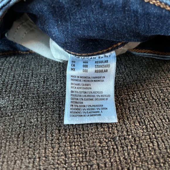 American Eagle, 000 regular, dark wash - Picture 2 of 3